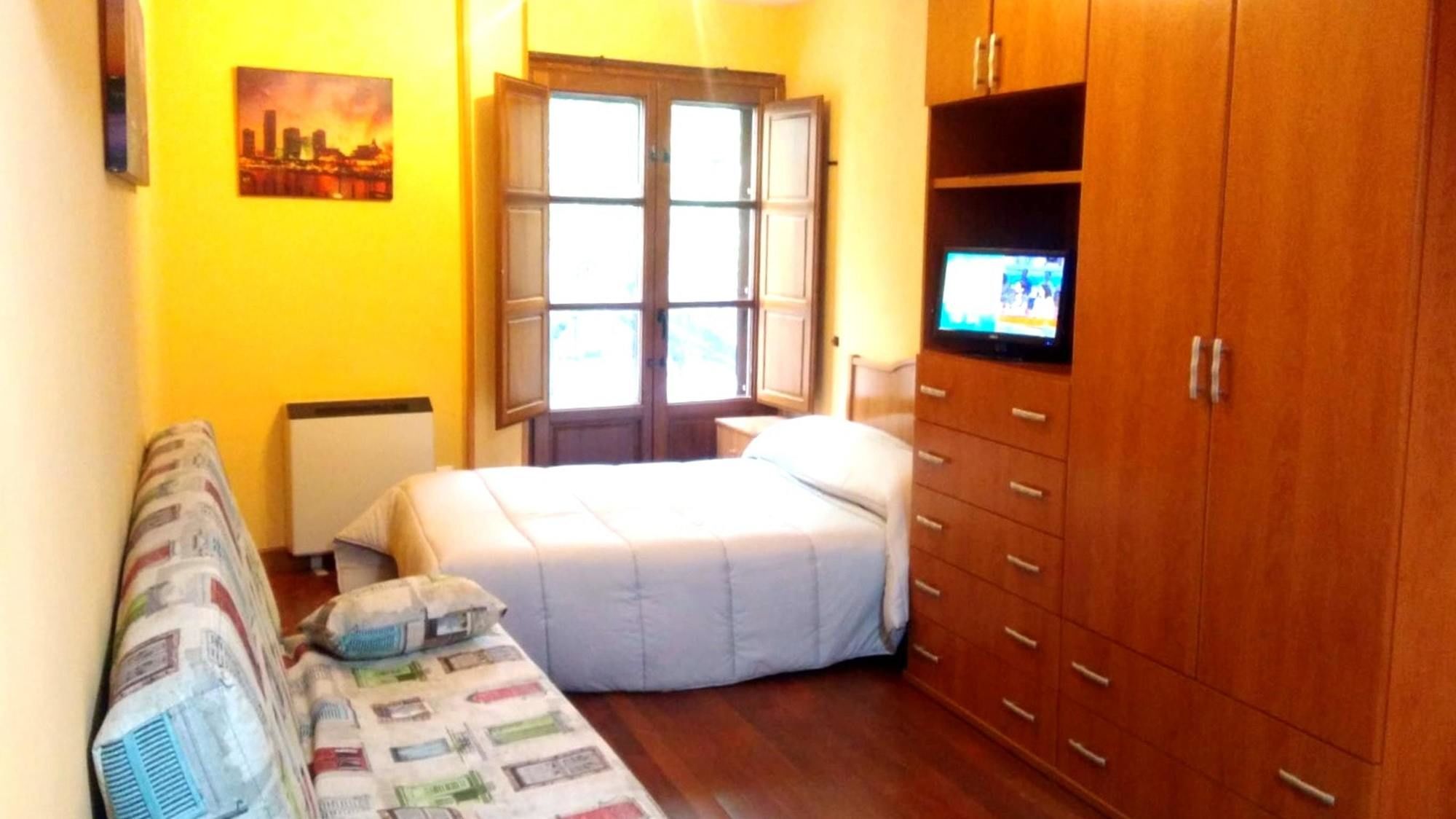 Appartement In Salamanca, With Wonderful View, Balcony And Wifi *